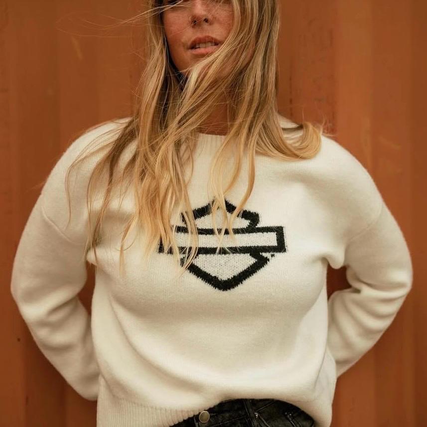 Women's Hoodies & Sweatshirts