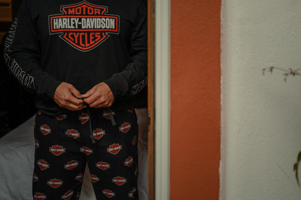 Men's Bar & Shield Long Sleeve Pajama Set